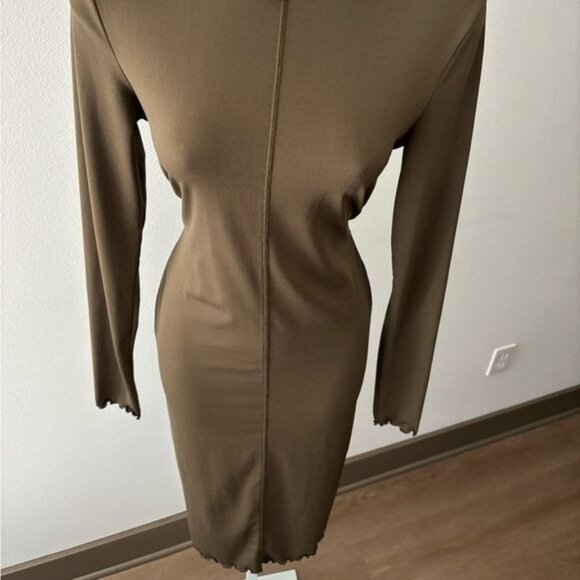 BodyCon Dress Medium Ribbed Hem Long Sleeve Minimalist Soft Grunge Boho Festival - Picture 2 of 11